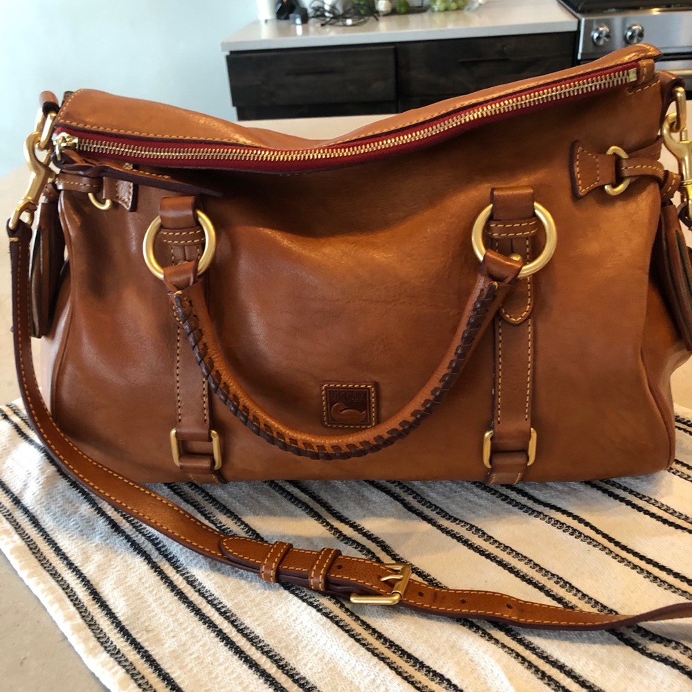 Dooney and Bourke Florentine medium satchel EUC